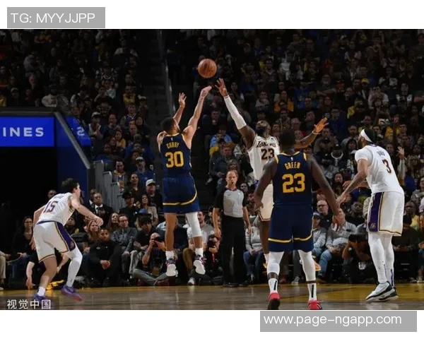 近十年NBA揭幕战回顾老詹球队频繁亮相两场加时大战引人瞩目